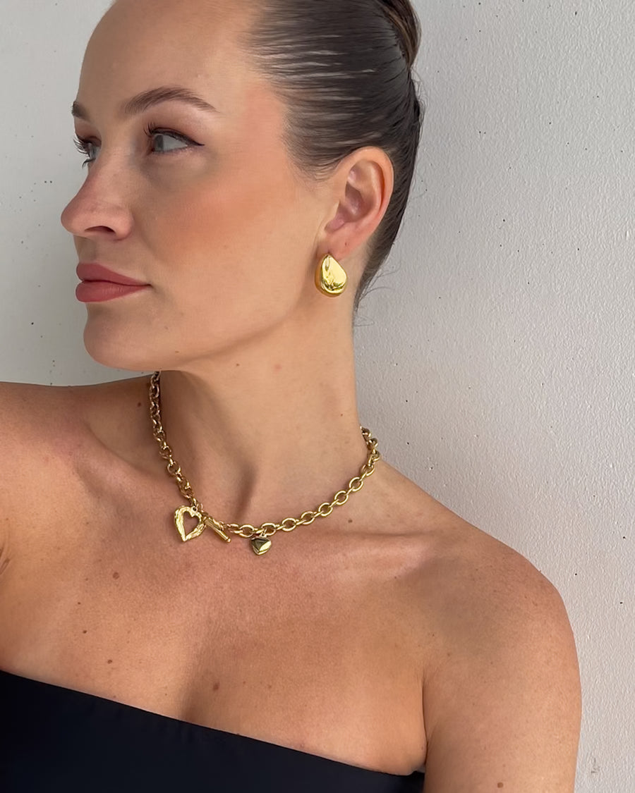 HEART CHARM CHAIN NECKLACE 18K GOLD PVD - STUDIO JO STORE  