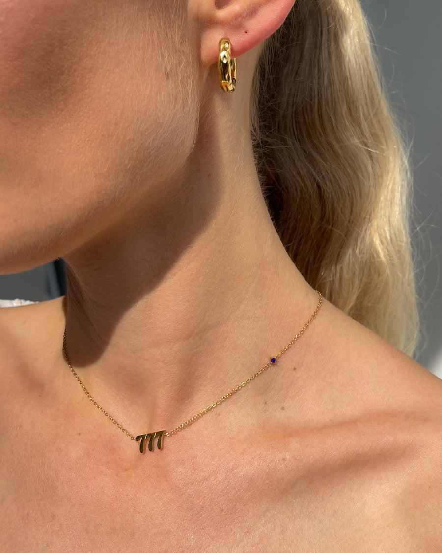 ANGEL NUMBER 777 CHOKER NECKLACE - LUCK - GOLD - STUDIO JO STORE  