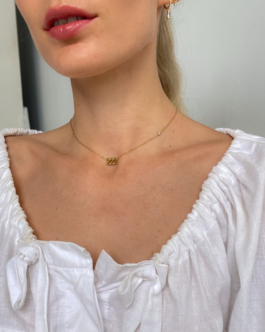 ANGEL NUMBER 222 CHOKER NECKLACE - ALIGNMENT & HARMONY - 18K GOLD - STUDIO JO STORE  