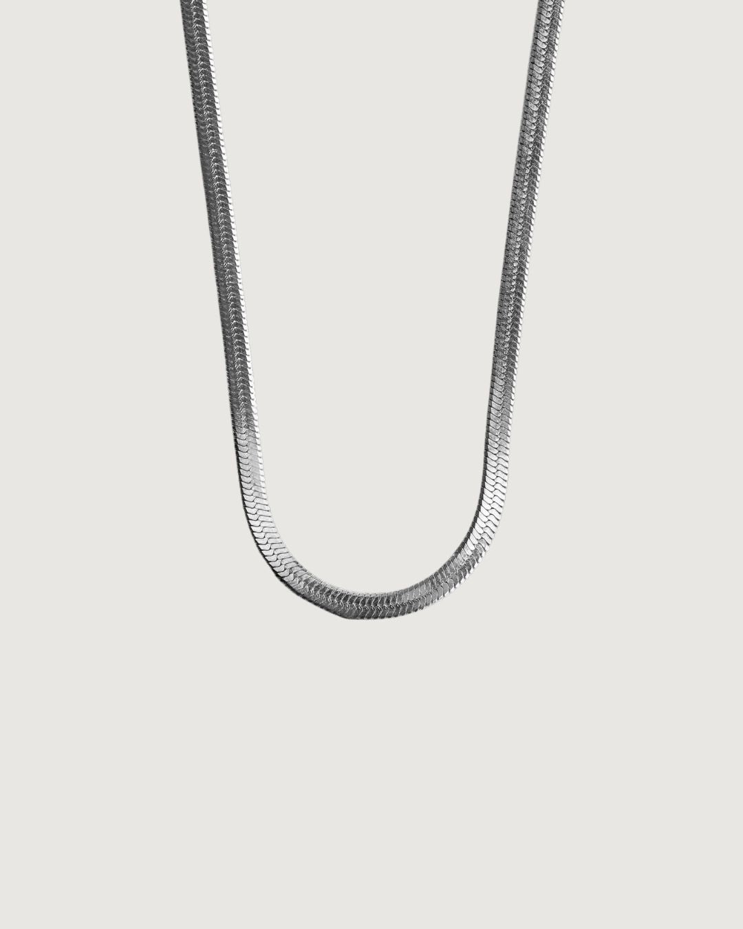 Solace Bold Snake Chain Necklace – Silver