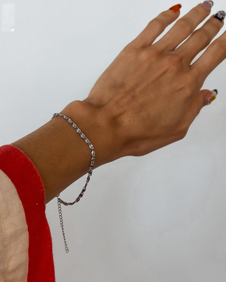 SWIRL CHAIN BRACELET SILVER - STUDIO JO STORE  
