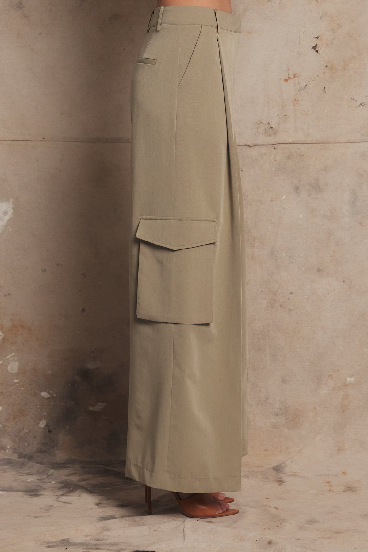 PIPPA RIDLEY - ADDISON PANT SAGE GREEN - STUDIO JO STORE  