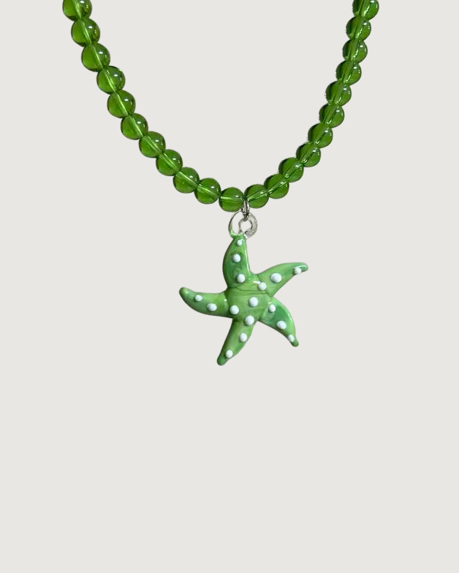 HANDMADE GLAZED STARFISH PENDANT NECKLACE - GREEN GLASS BEADS - STUDIO JO STORE  