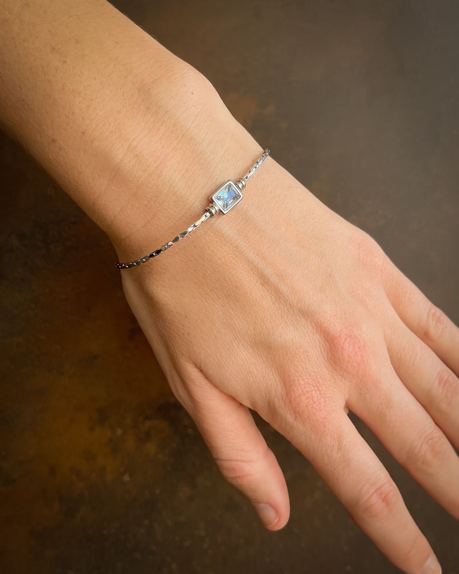 SQUARE DIAMOND PENDANT BRACELET PLATINUM SILVER - STUDIO JO STORE  