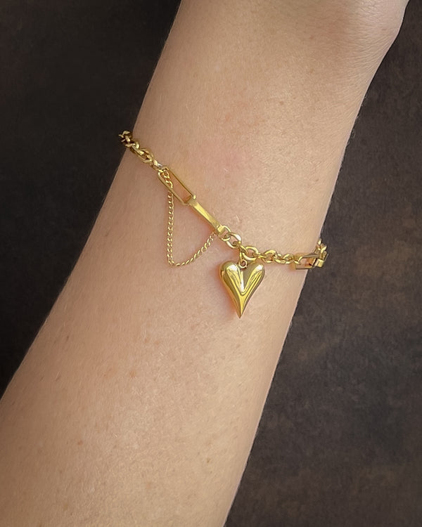 CUPID HEART CHAIN BRACELET 18K GOLD - STUDIO JO STORE  