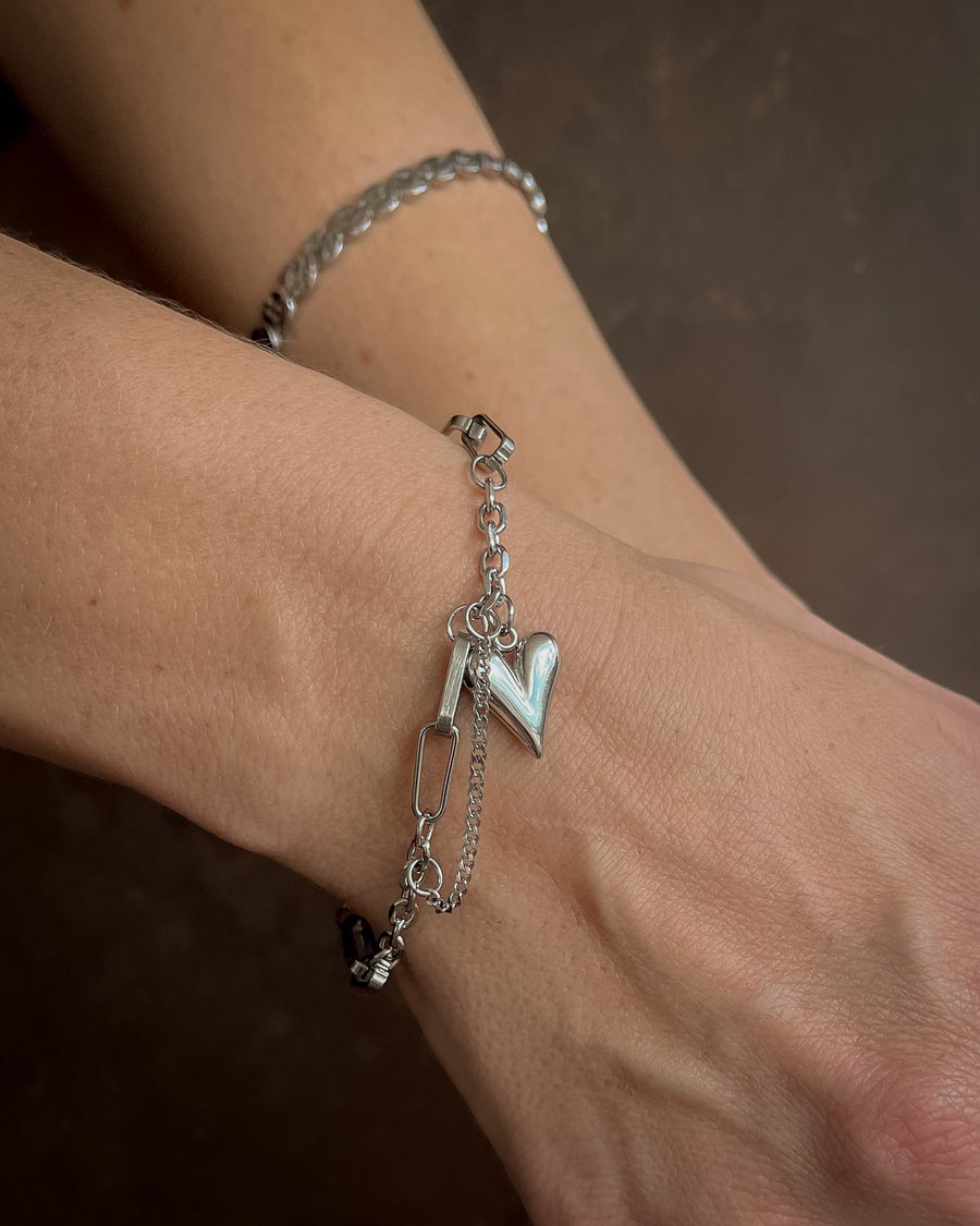 CUPID HEART CHAIN BRACELET SILVER - STUDIO JO STORE  