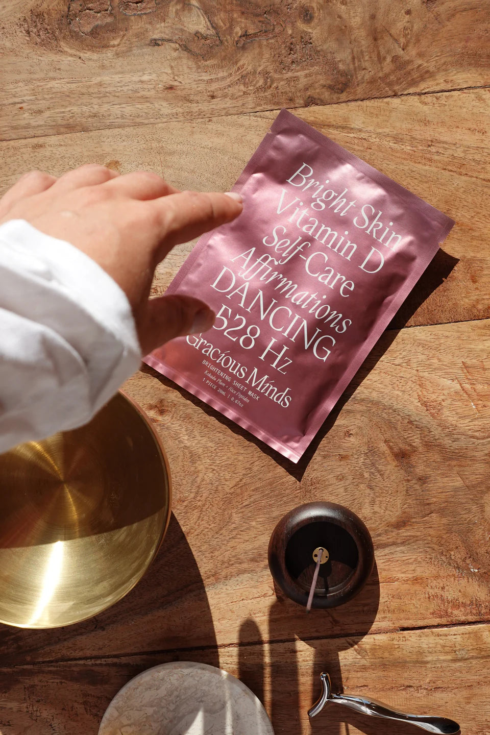 GRACIOUS MINDS – BRIGHT UNVEIL SHEET MASK