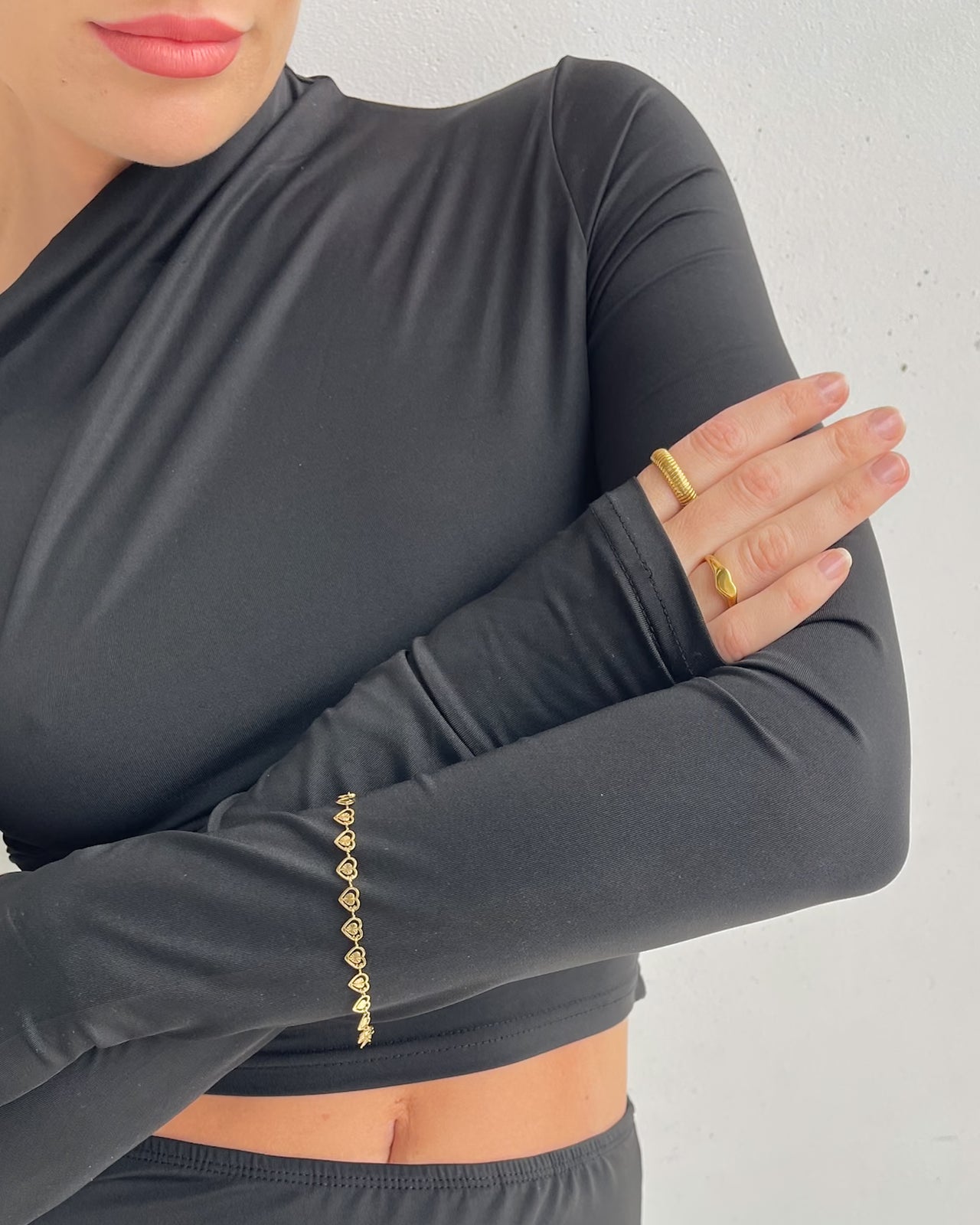 CUPID HEART CHARM CHAIN BRACELET GOLD - STUDIO JO STORE  