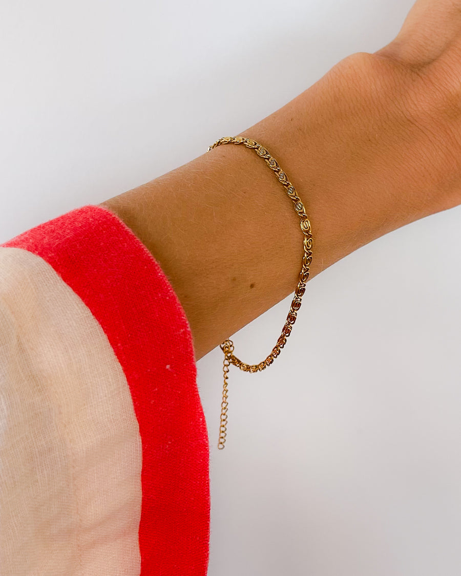 SWIRL CHAIN BRACELET 18K GOLD PVD - STUDIO JO STORE  