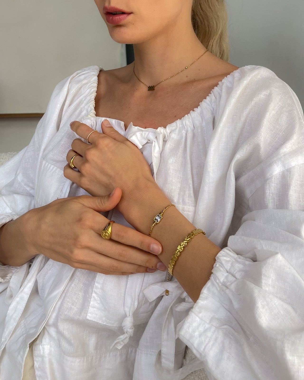 SQUARE ZIRCONIA PENDANT BRACELET 18K GOLD - STUDIO JO STORE  
