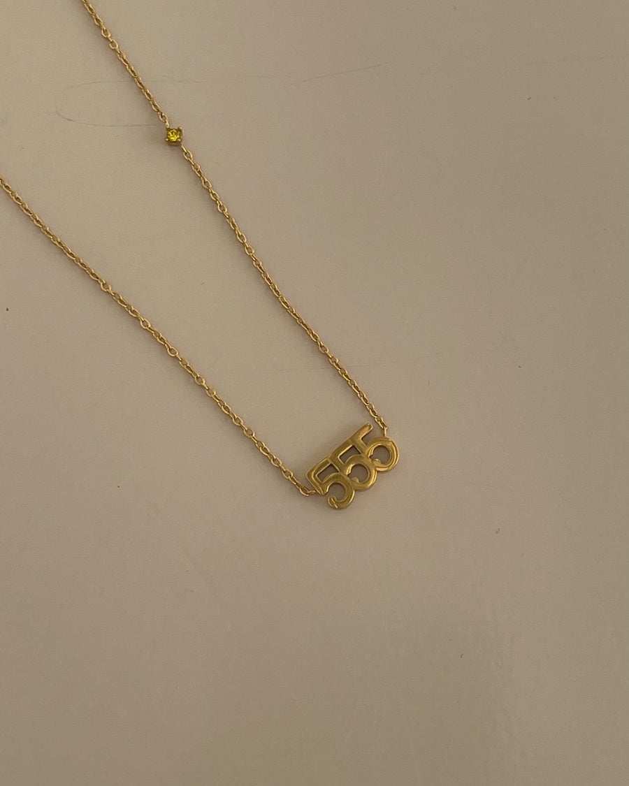 ANGEL NUMBER 555 CHOKER NECKLACE - CHANGE - GOLD - STUDIO JO STORE  