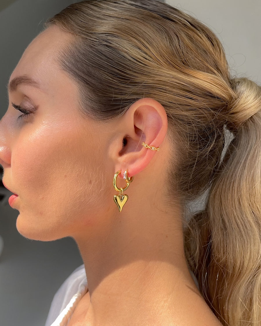 PINK ZIRCON HUGGIE HOOP EARRINGS SET 18K GOLD PVD - STUDIO JO STORE  