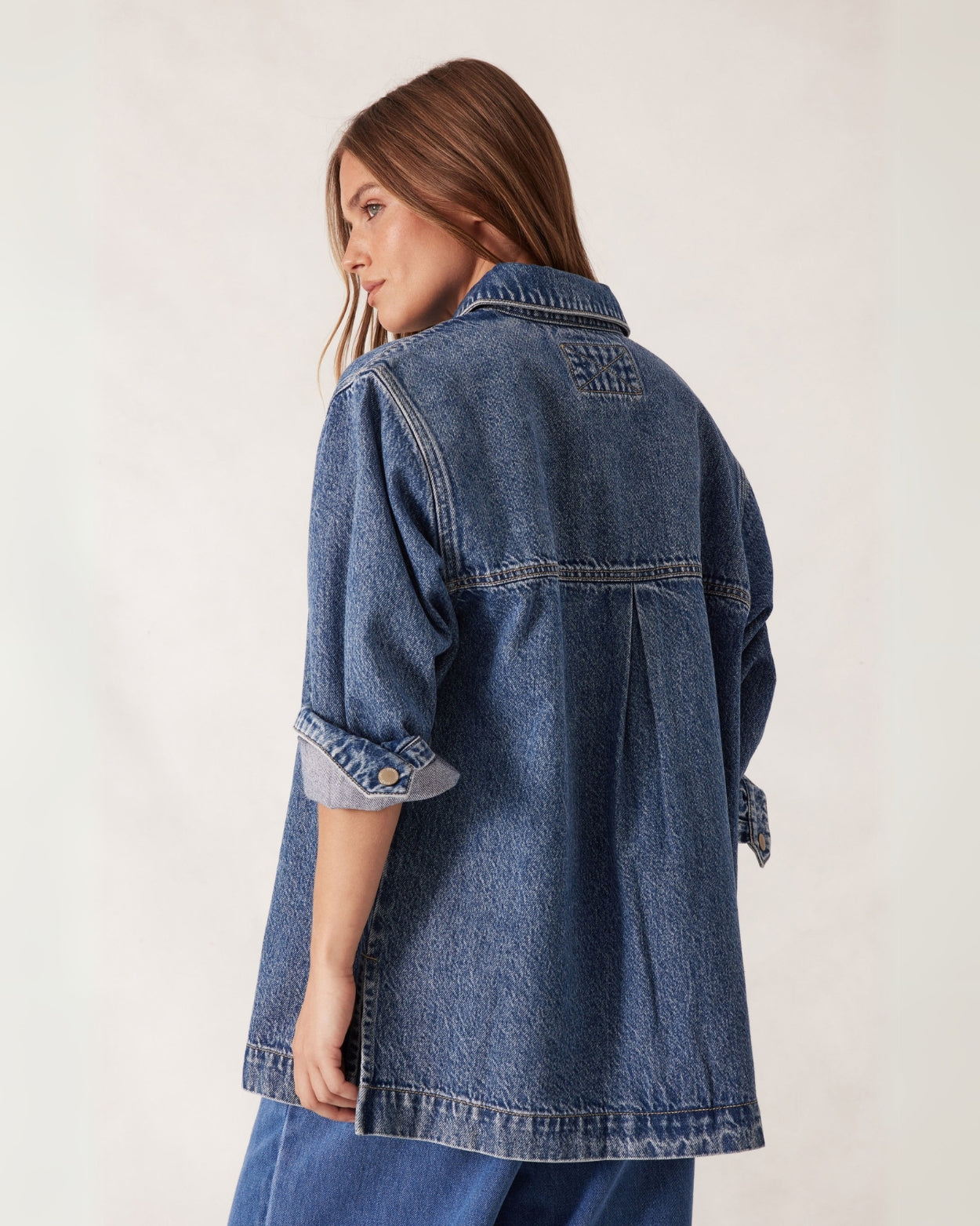 GOLDIE LONGLINE DENIM SHACKET FRESH INDIGO - STUDIO JO STORE  