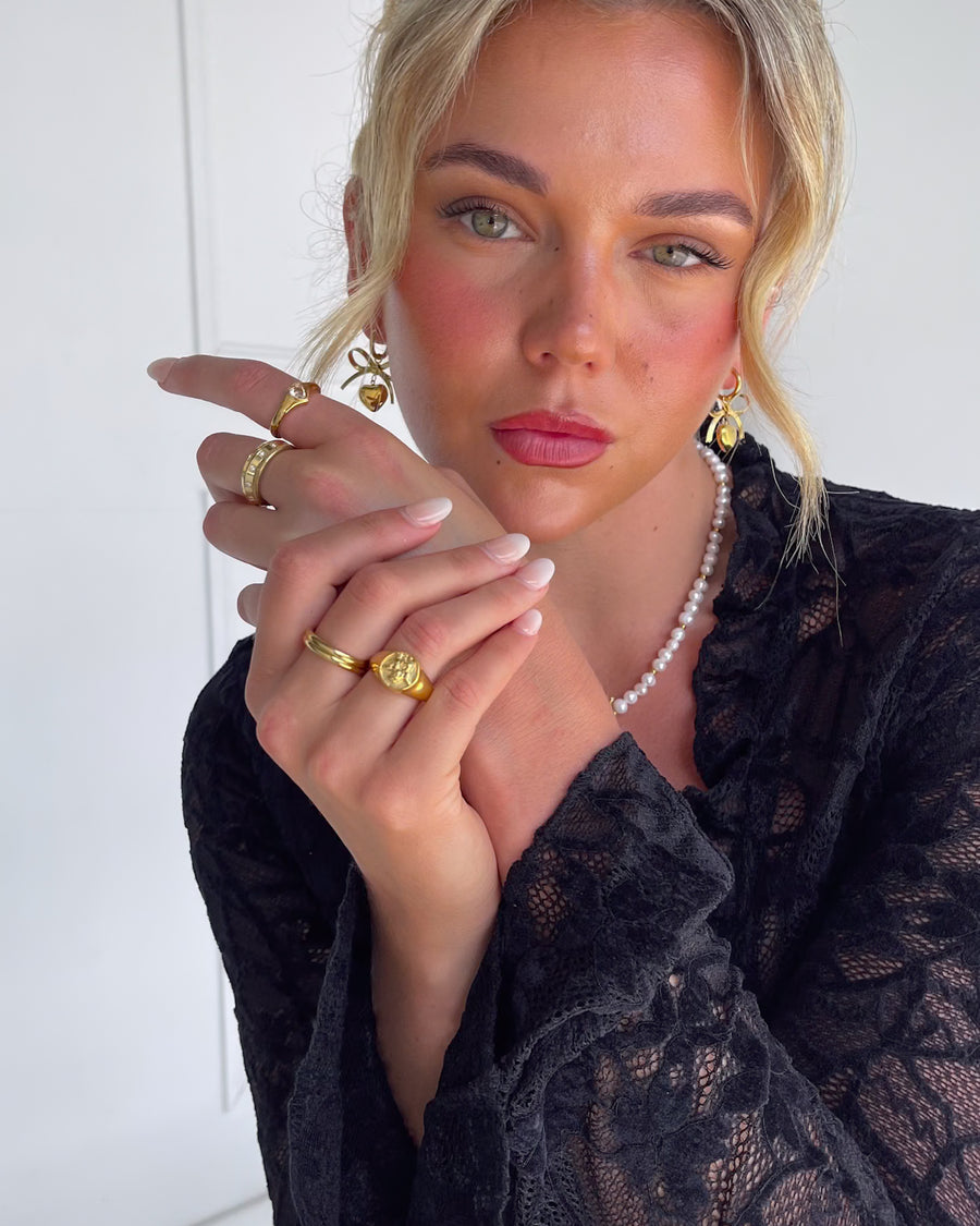 EMPRESS STUDDED BAND RING GOLD - STUDIO JO STORE  