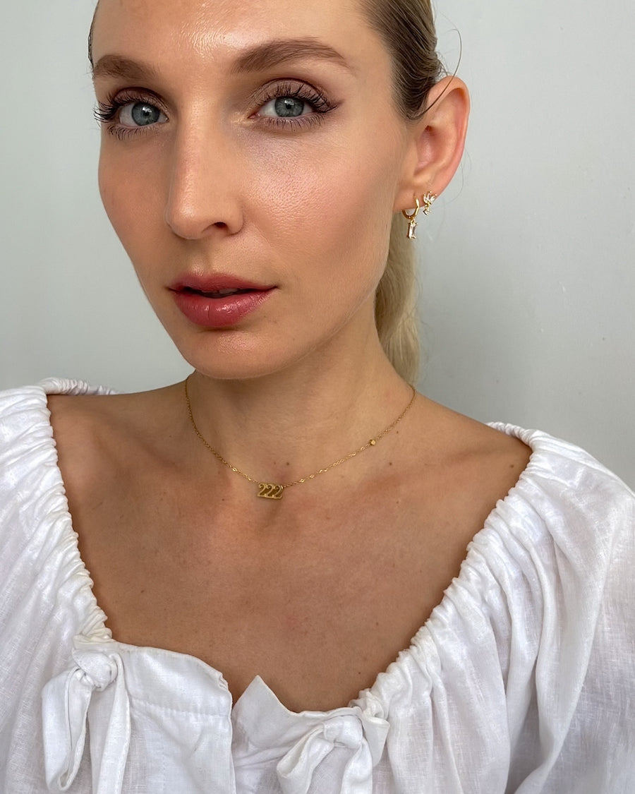 ANGEL NUMBER 222 CHOKER NECKLACE - ALIGNMENT & HARMONY - 18K GOLD - STUDIO JO STORE  