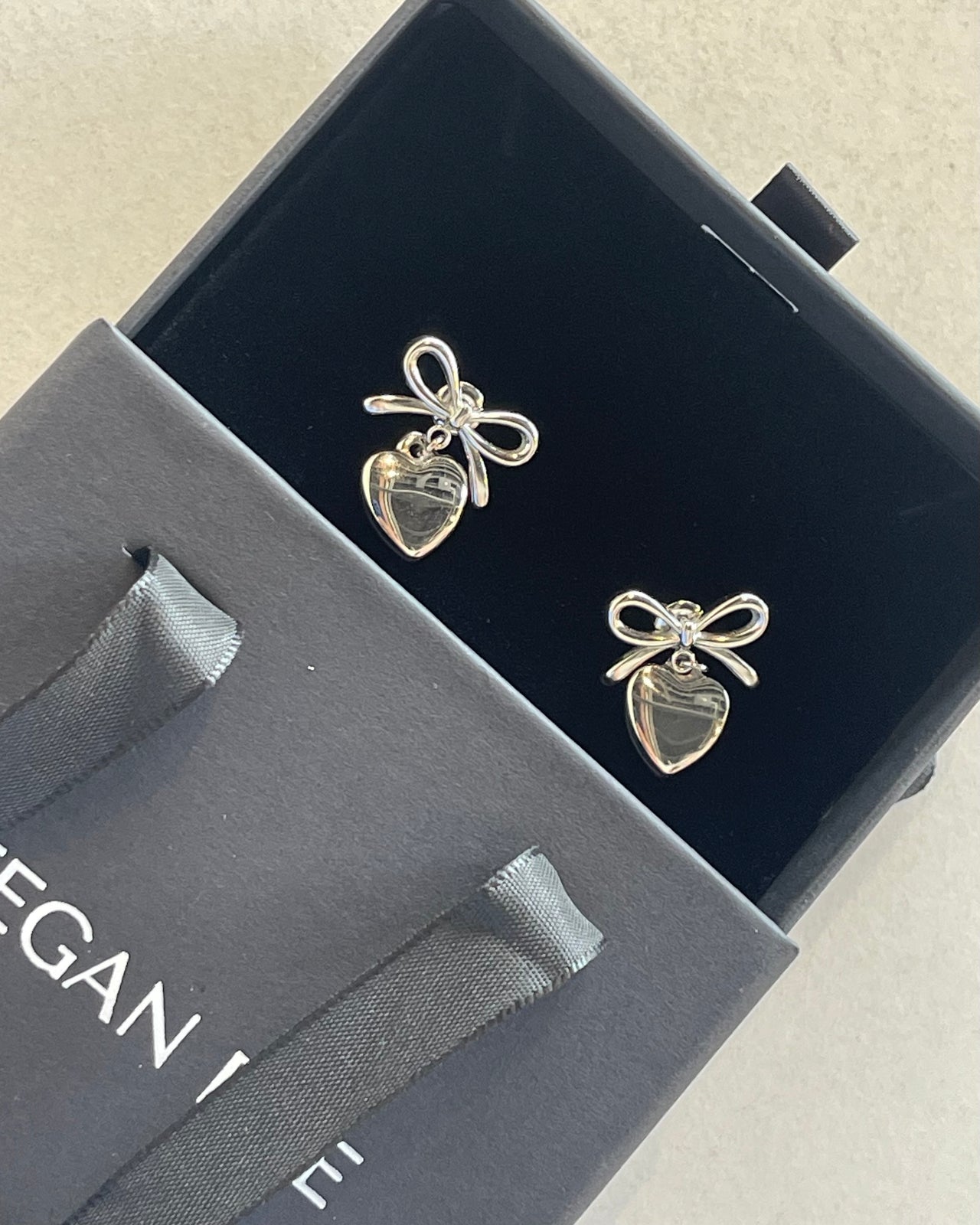 Bow & Heart Charm Stud Earrings 18k Gold Pvd