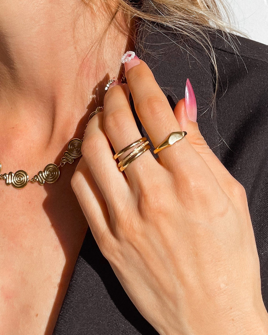 YOUR HEART SIGNET RING GOLD - STUDIO JO STORE  