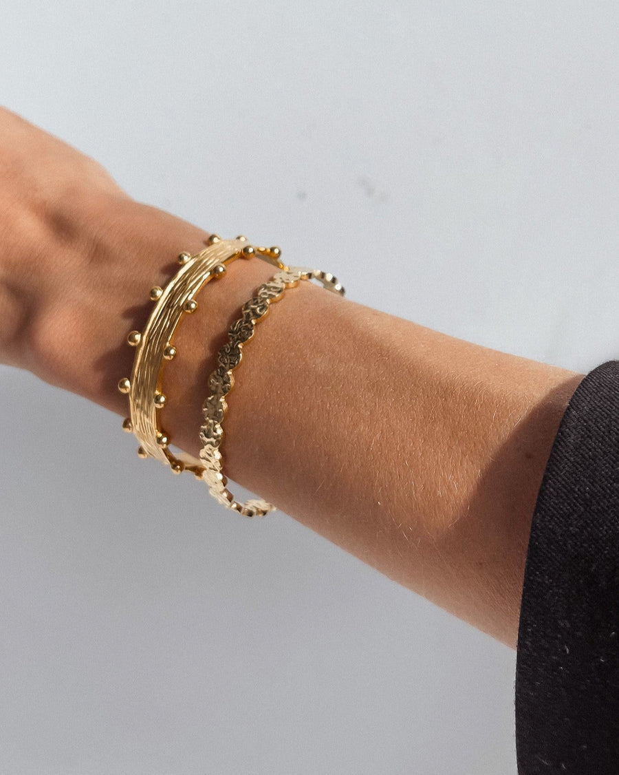 ZEAH TEXTURED CUFF BRACELET GOLD - STUDIO JO STORE  