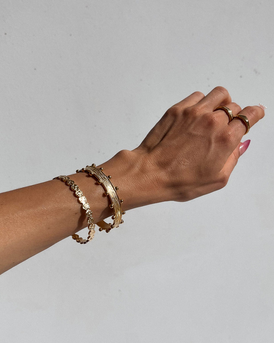 ZEAH TEXTURED CUFF BRACELET GOLD - STUDIO JO STORE  