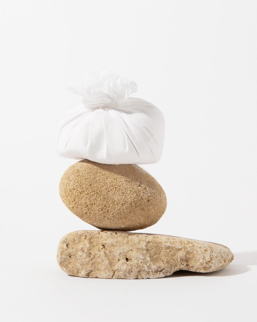 KIND BOD ORGANIC CLAY BATH CLOUD - LAVENDER - FRANKINCENSE - BERGAMOT - STUDIO JO STORE  