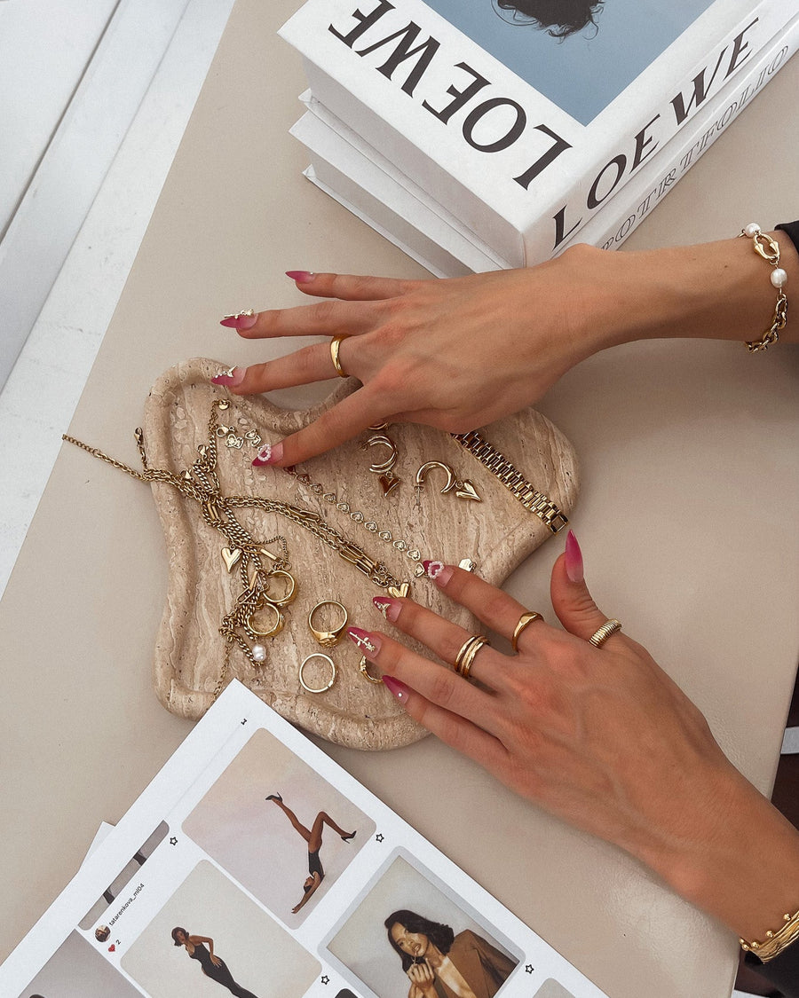 YOUR HEART SIGNET RING GOLD - STUDIO JO STORE  