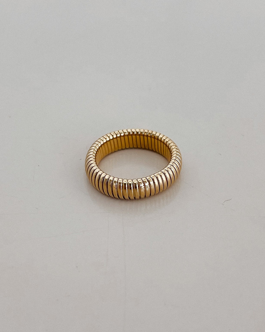 COILED STRECH SLINKY RING 18K GOLD - STUDIO JO STORE  