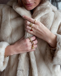 Thumbnail for Ruby Solis Signet Ring Red – 18k Gold