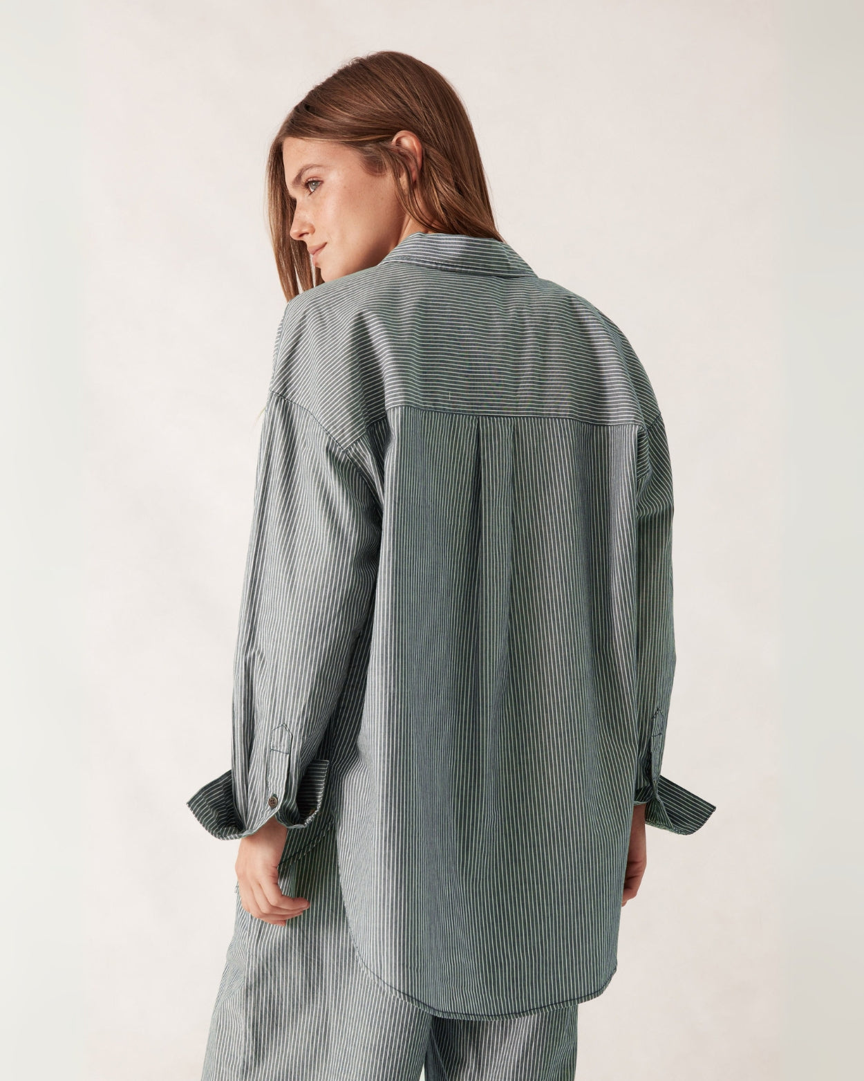 PETA OVERSIZED SHIRT GREEN WHITE NARROW STRIPE - STUDIO JO STORE  