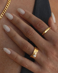 Thumbnail for THE REVIVAL VEGAN PEARL RING 18K GOLD PVD - STUDIO JO STORE  