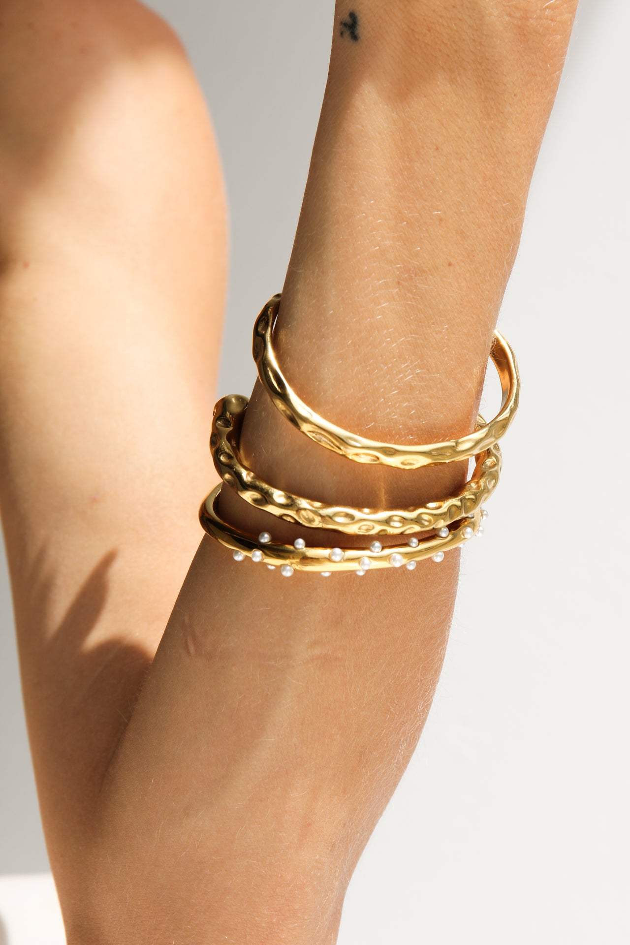 GOLD BLAIR TEXTURED CUFF BRACELET