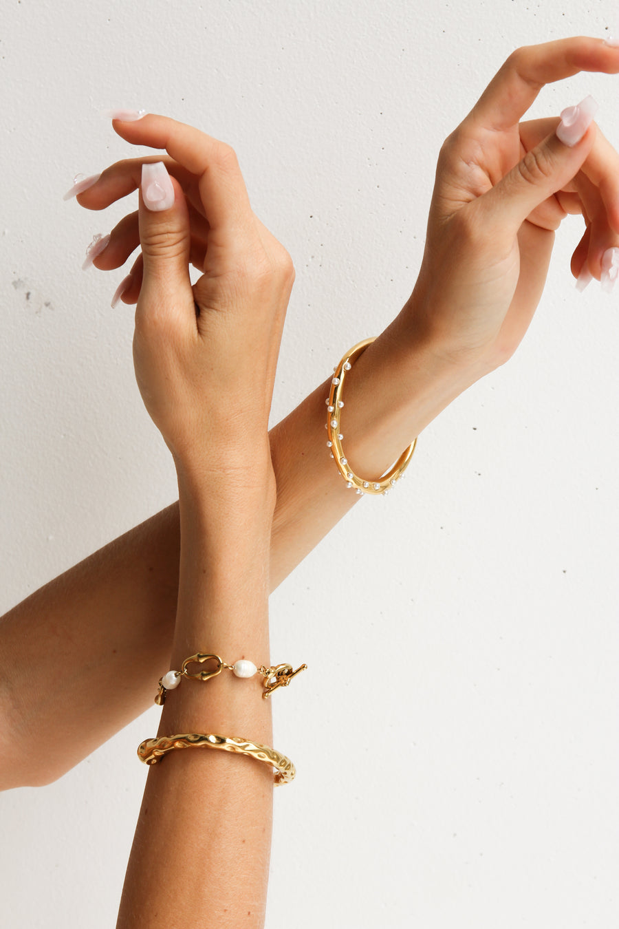 FRESHWATER PEARL CHUNKY CHIAN BRACELET 18K GOLD PVD - STUDIO JO STORE  