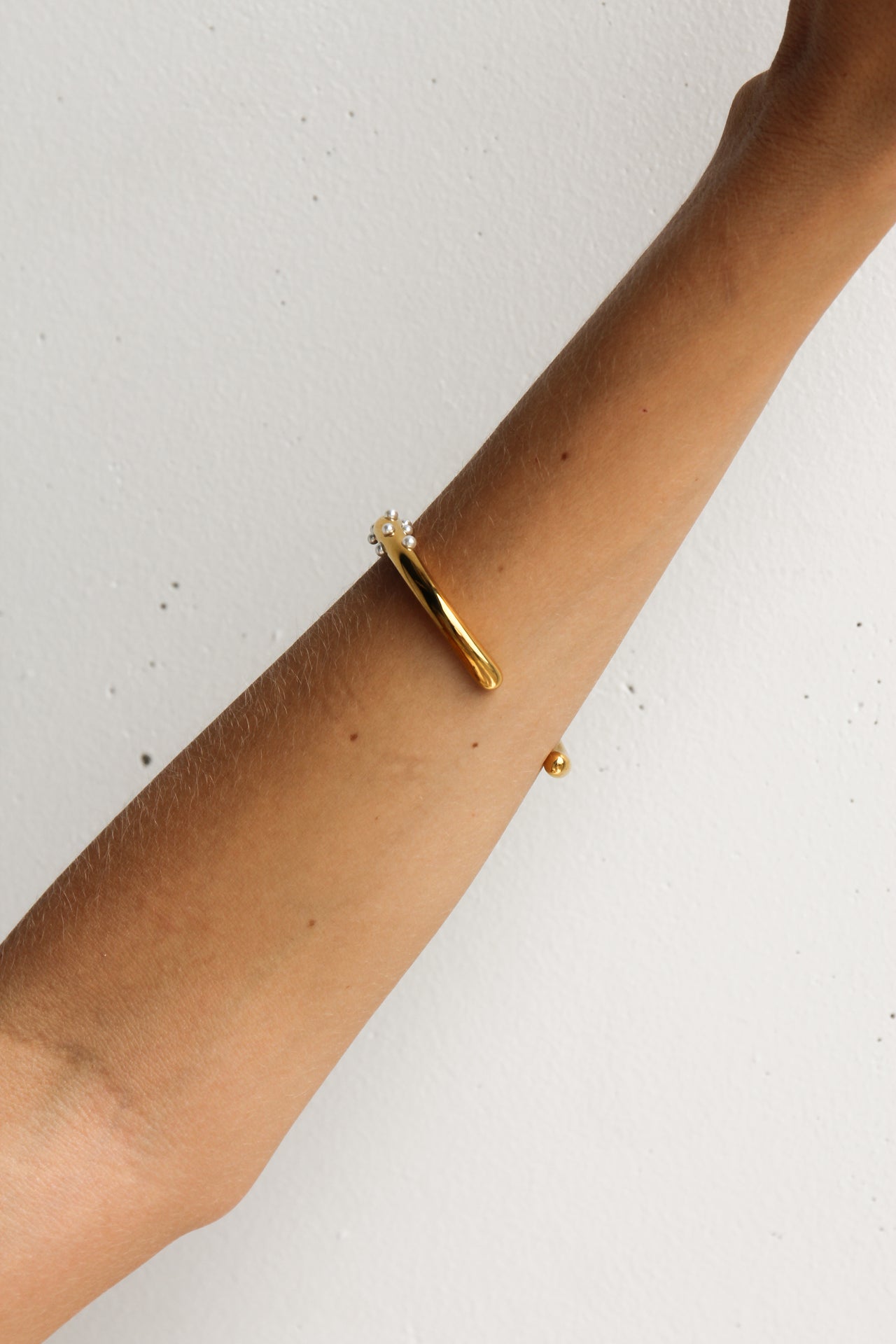 GOLD BLAIR TEXTURED CUFF BRACELET