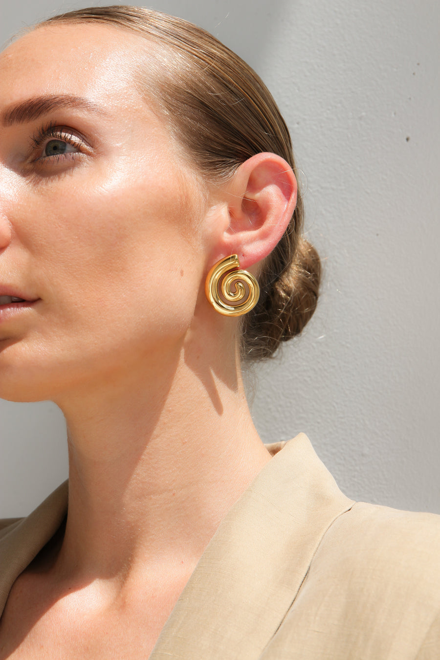 GOLD CONCH SHELL EARRINGS - STUDIO JO STORE  