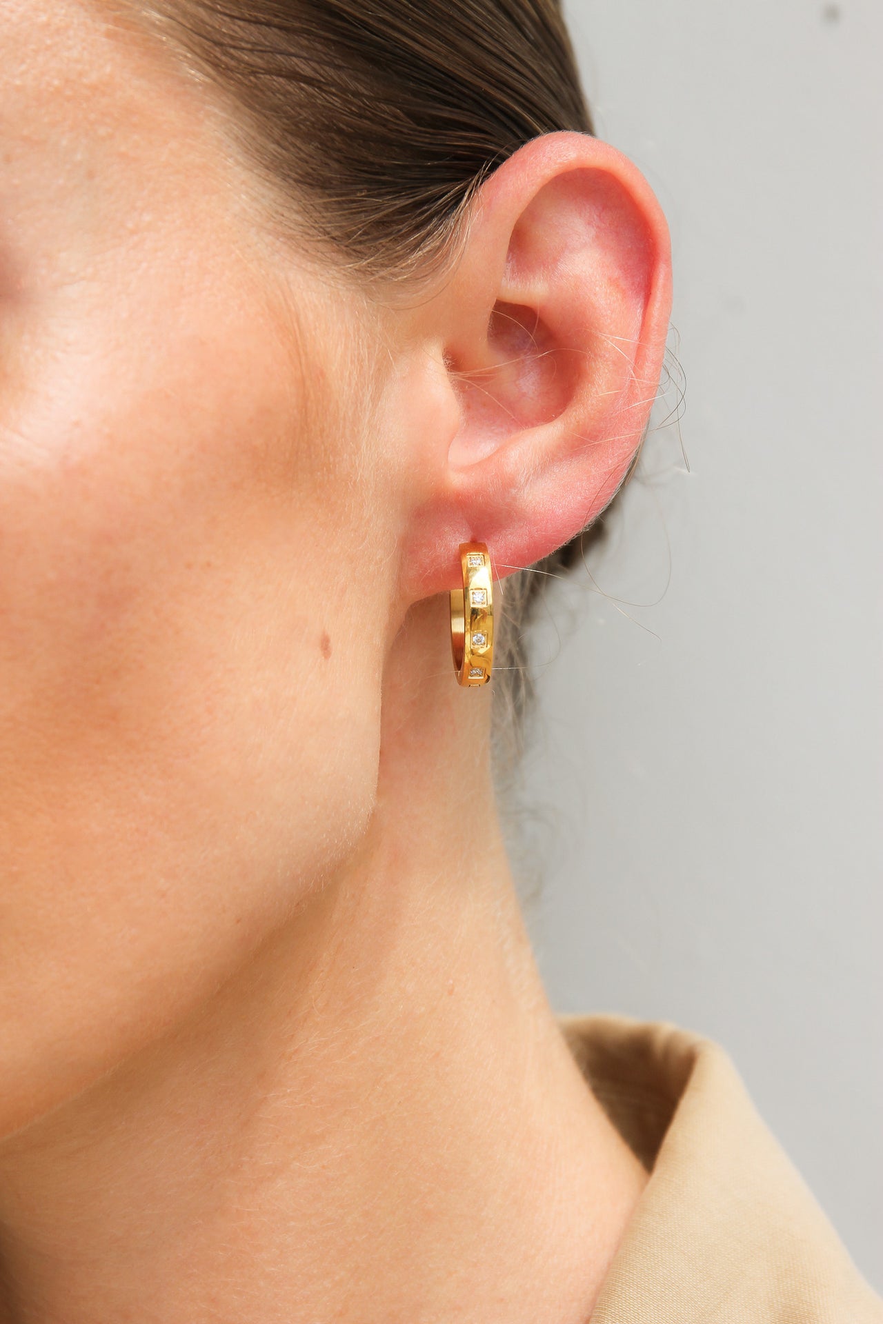 GOLD DIAMOND HOOP EARRINGS - STUDIO JO STORE  