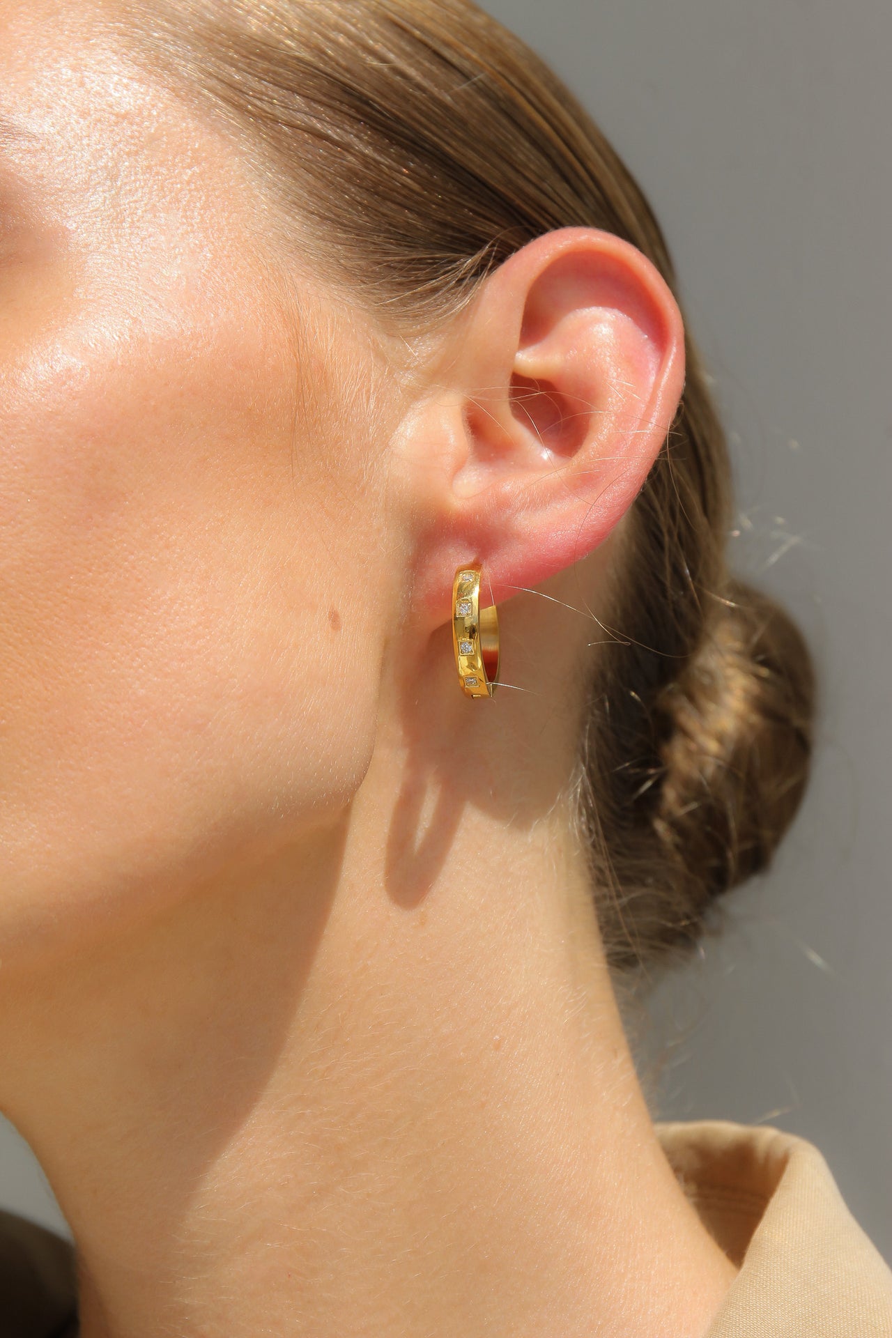 GOLD DIAMOND HOOP EARRINGS - STUDIO JO STORE  