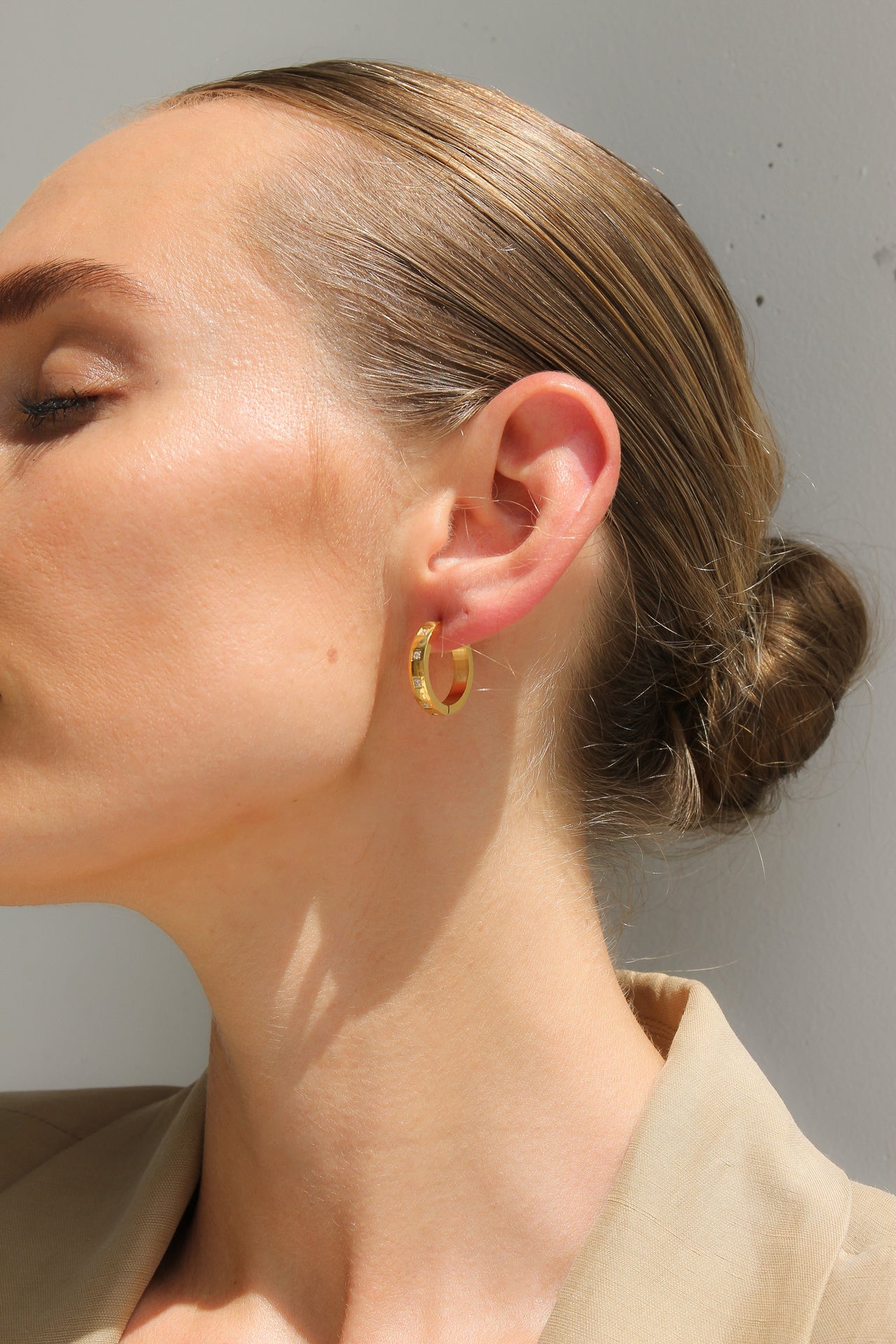 GOLD DIAMOND HOOP EARRINGS - STUDIO JO STORE  