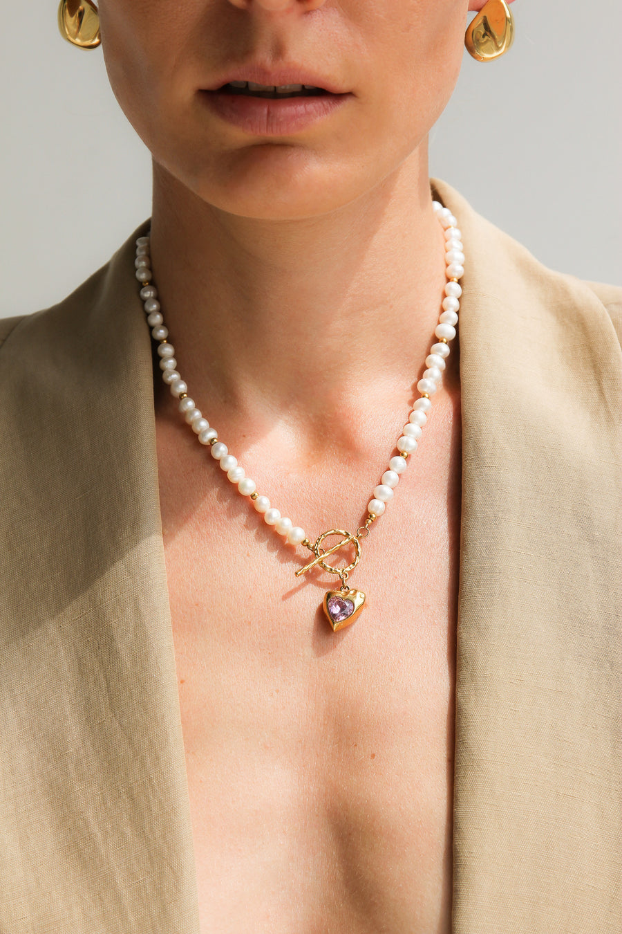 GOLD HEART FRESH WATER PEARL NECKLACE PINK STONE - STUDIO JO STORE  