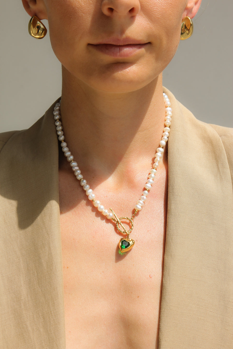 GOLD HEART FRESHWATER PEARL NECKLACE GREEN STONE - STUDIO JO STORE  