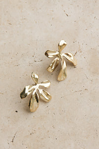 Thumbnail for FLOWER STUD EARRINGS GOLD - STUDIO JO STORE  