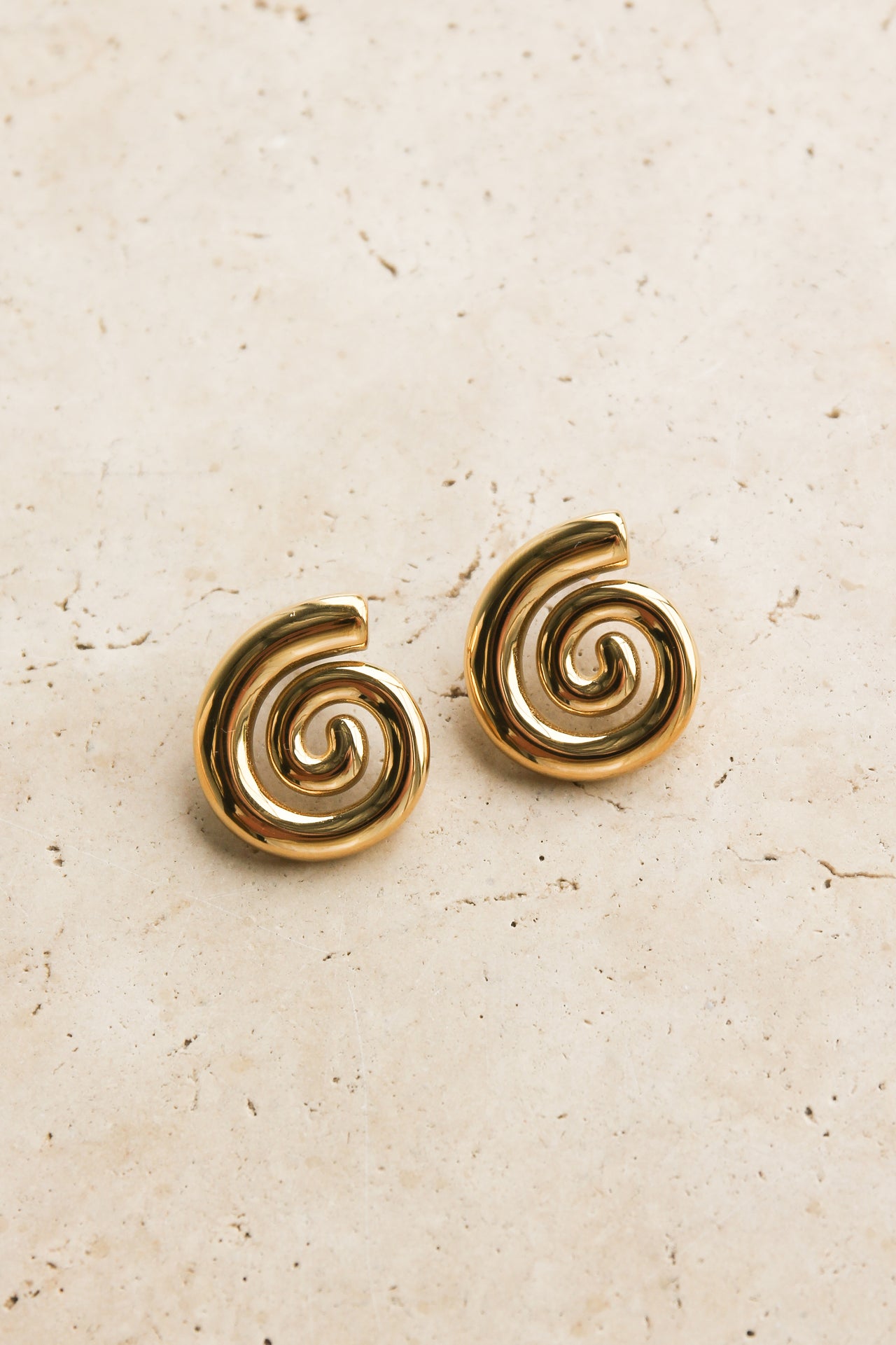 GOLD CONCH SHELL EARRINGS - STUDIO JO STORE  