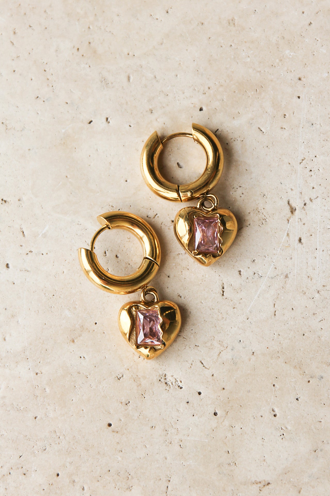 GOLD HEART DROP EARRINGS PINK STONE