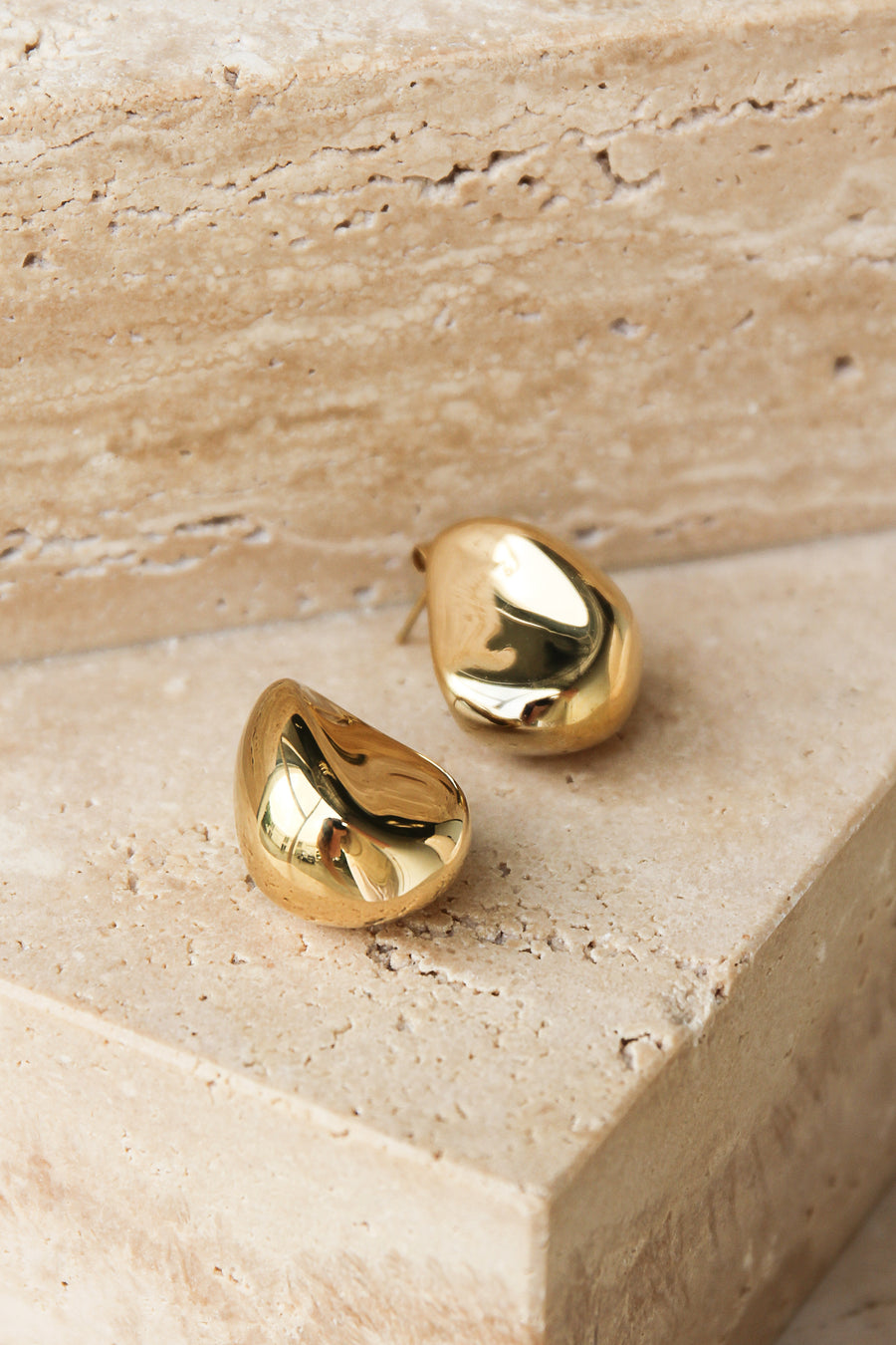 MALONE STUD EARRINGS 18K GOLD - STUDIO JO STORE  
