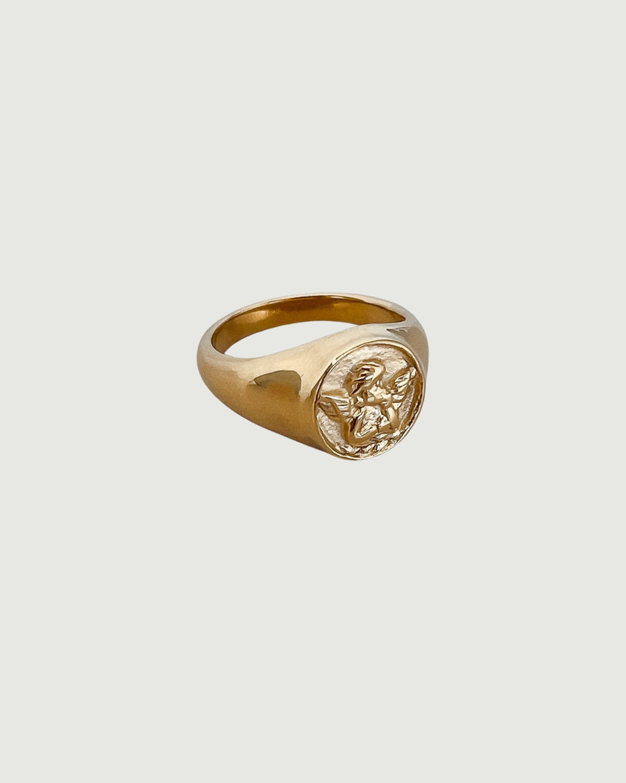 CUPID ANGEL ROUND SIGNET RING 18K GOLD PLATED - STUDIO JO STORE  