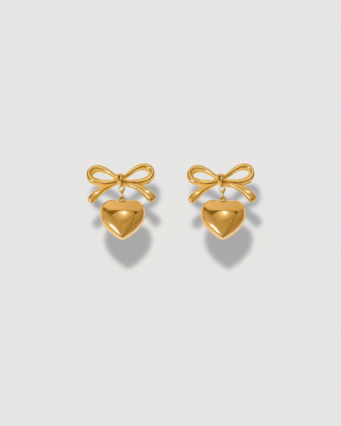 BOW & HEART CHARM STUD EARRINGS 18K GOLD PVD - STUDIO JO STORE  