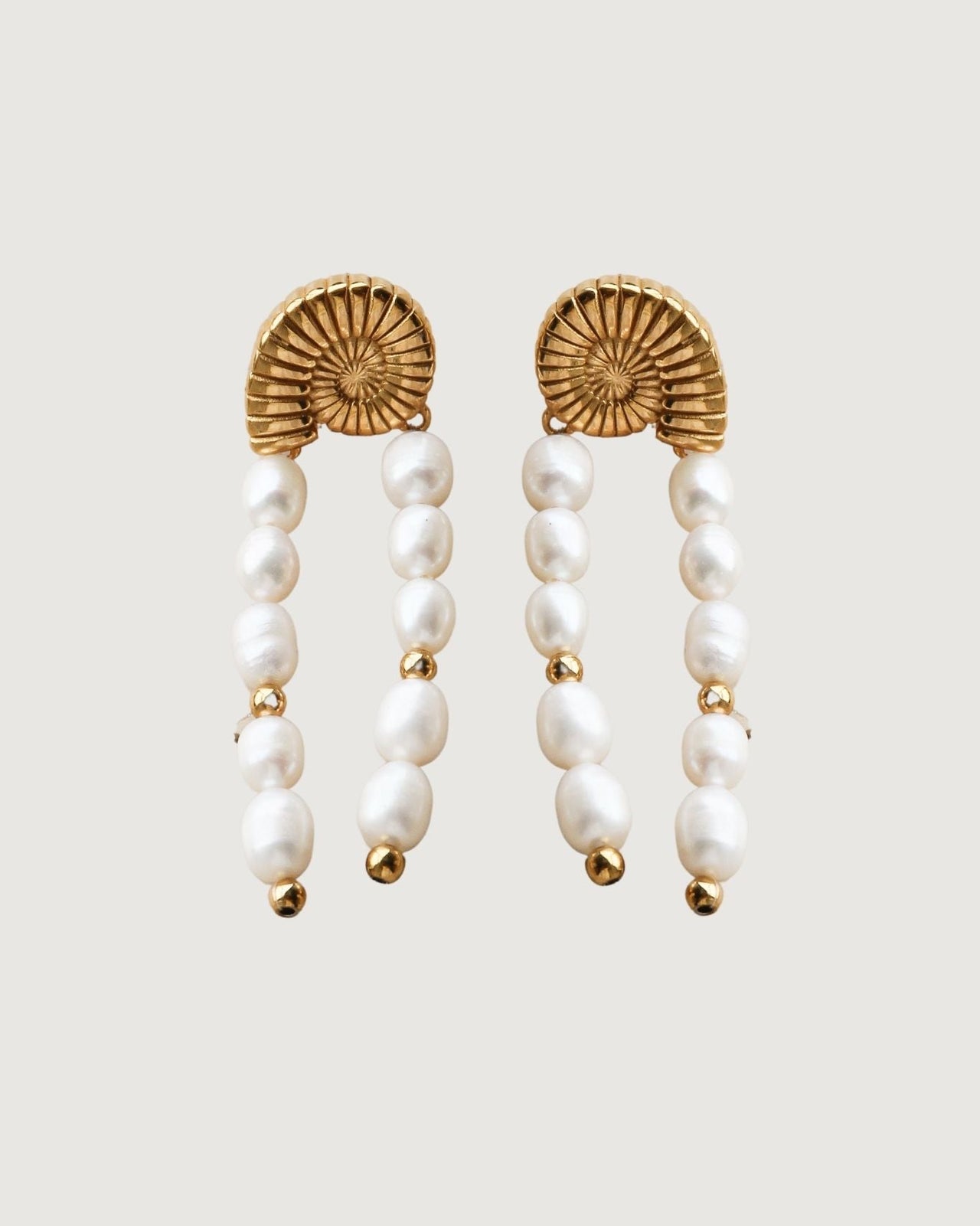 CONCH SHELL PEARL DROP TASSEL EARRINGS - STUDIO JO STORE  