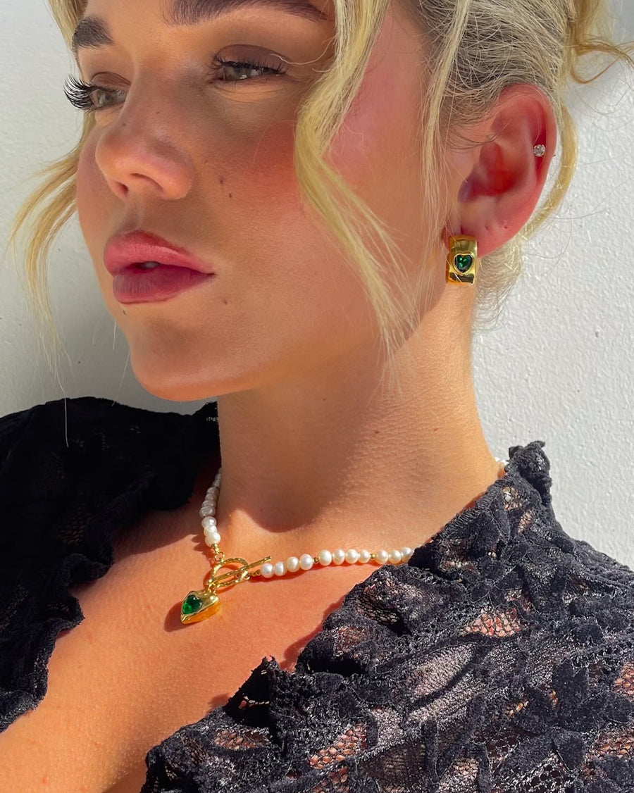 EMERALD HEART HUGGIE EARRINGS GOLD - STUDIO JO STORE  