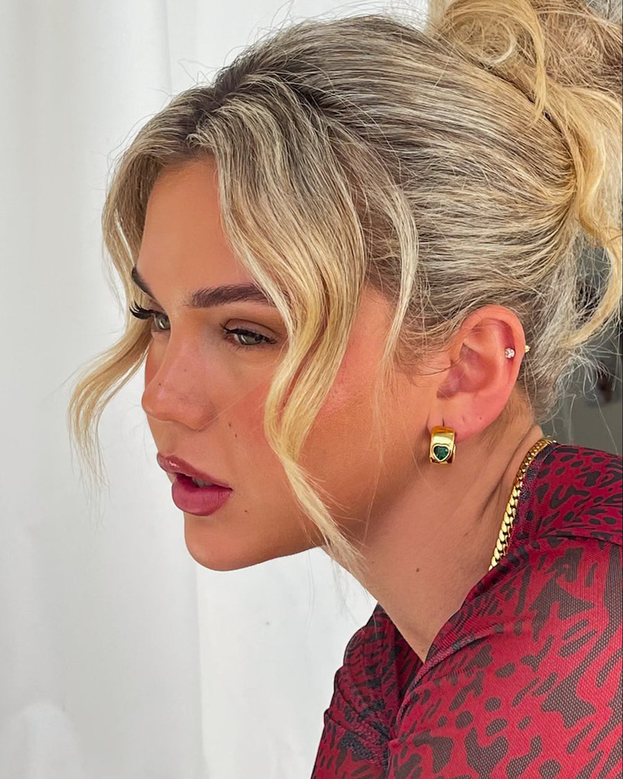 EMERALD HEART HUGGIE EARRINGS GOLD - STUDIO JO STORE  