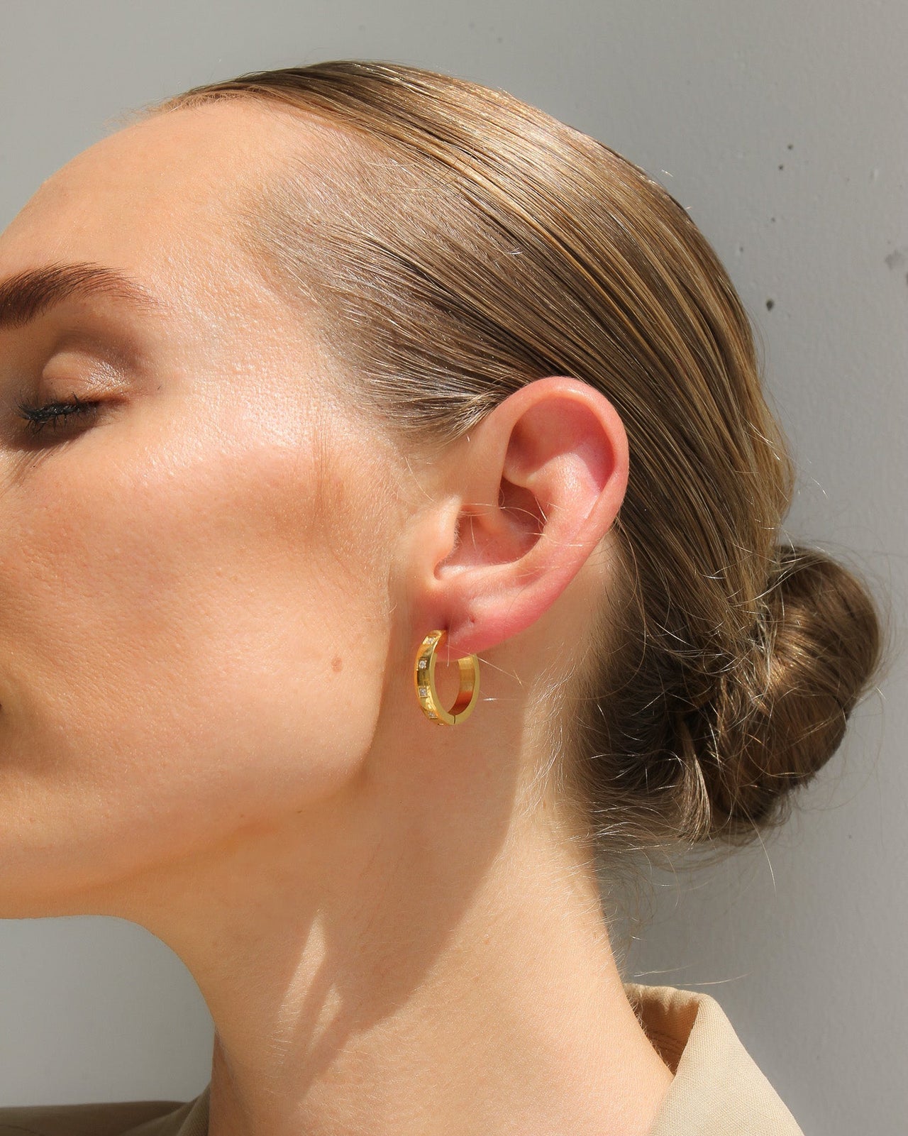 GOLD DIAMOND HOOP EARRINGS - STUDIO JO STORE  