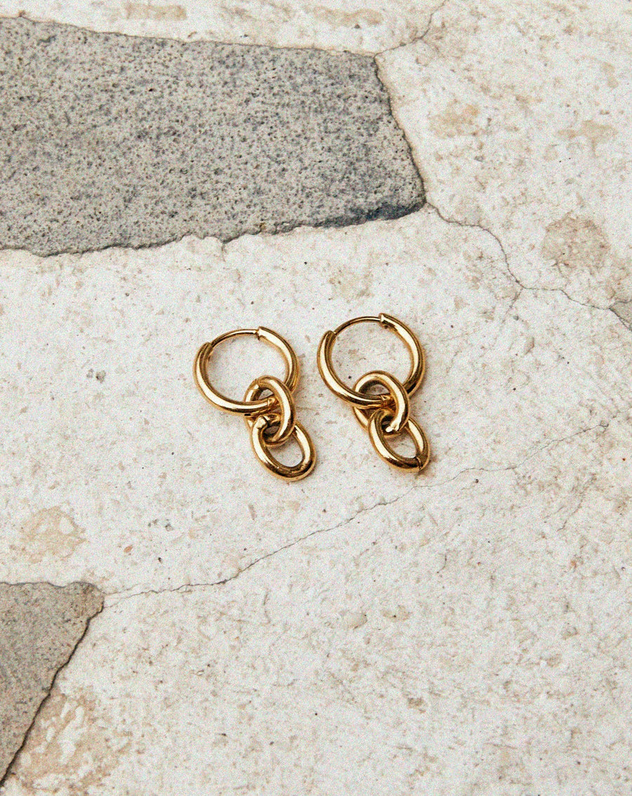 Peita hoop chain earrings by Tegan Rae Jewellery in 18k gold, featuring a stylish hoop and chain design.