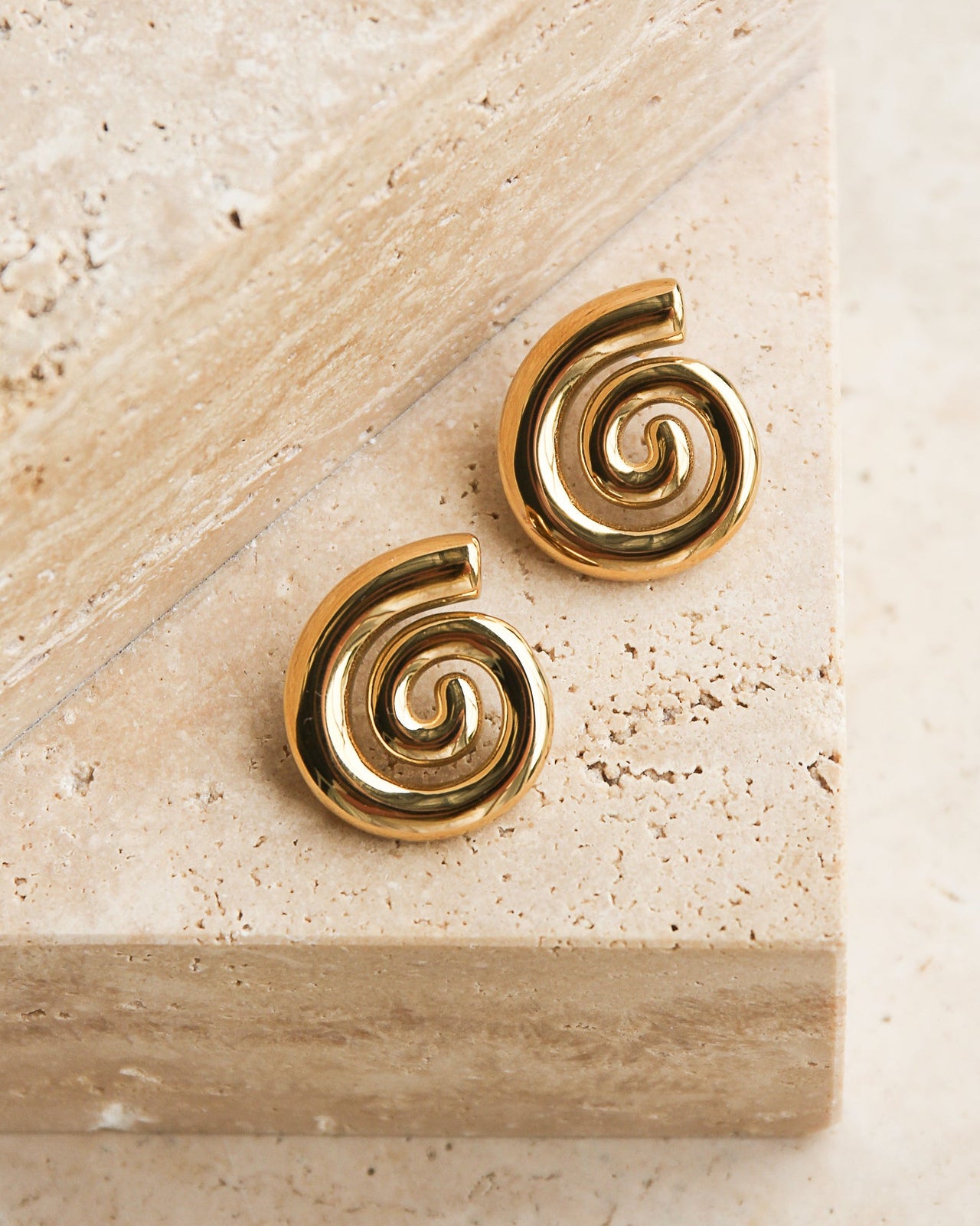 GOLD CONCH SHELL EARRINGS - STUDIO JO STORE  